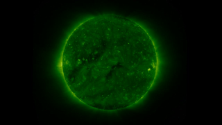 Left-eye movie of the Sun in 195 &#197;ngstrom ultraviolet.
