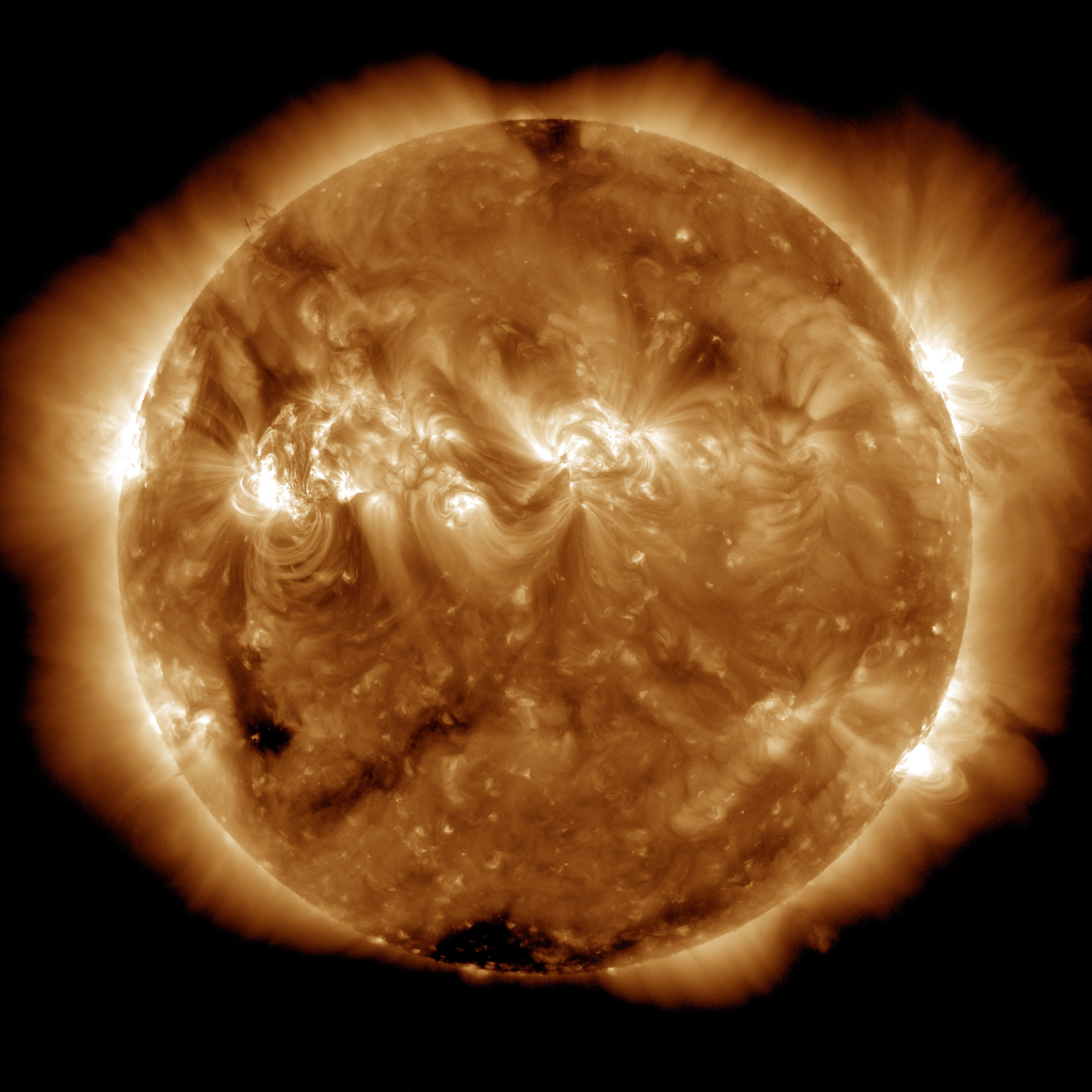 NASA SVS | The Active Sun from SDO: 193 &Aring;ngstroms