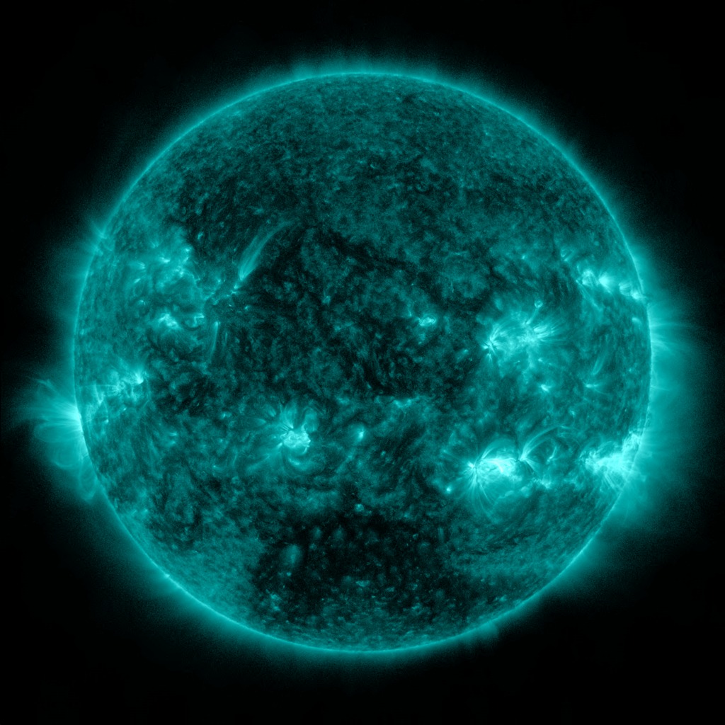 4Kx4K SDO Quick-Look imagery at 5 minute cadence using the 131 angstrom filter and standard color table.