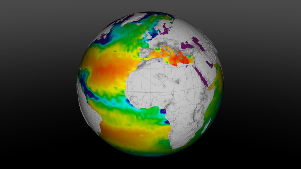 Preview Image for Earth Day 2020: Sea Surface Salinity (SSS) from August 2011 through July 2014