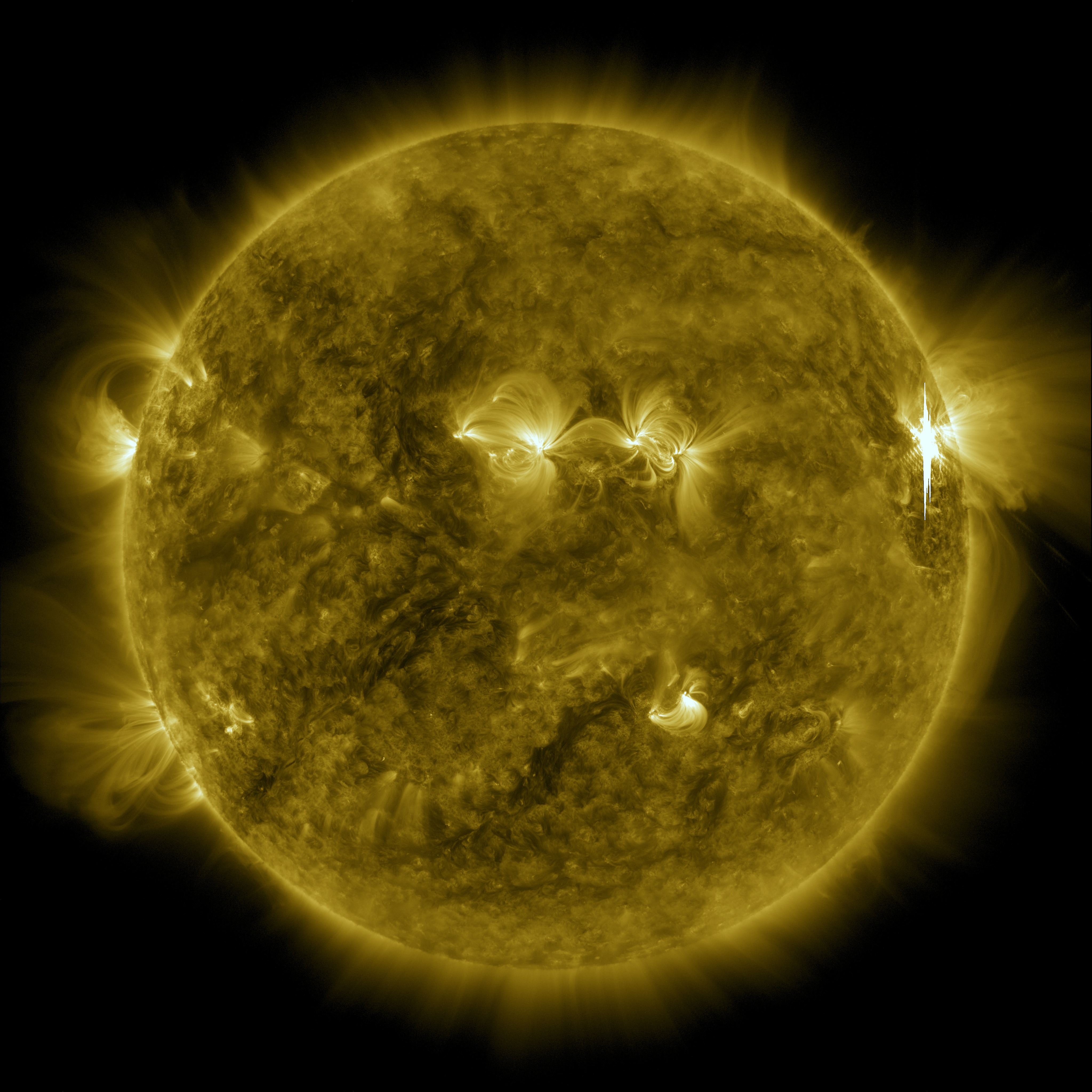 GMS: Sun Unleashes X6.9 Class Flare on August 9, 2011